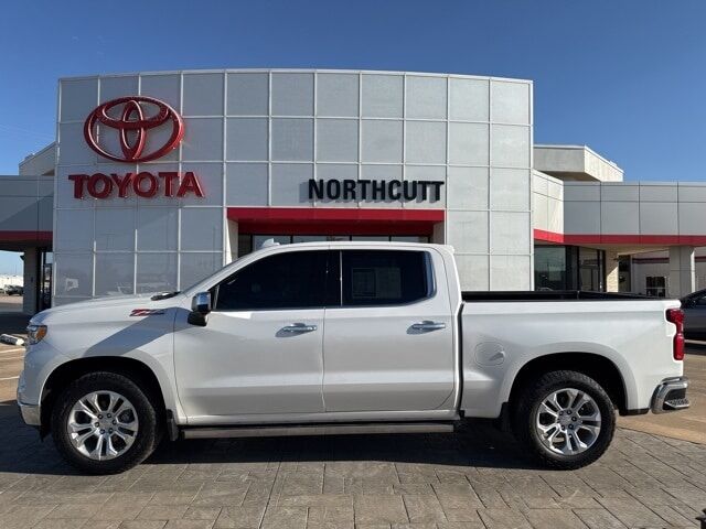 2023 CHEVROLET Silverado