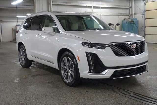 2025 CADILLAC XT6