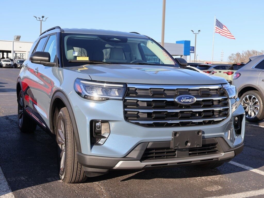 2025 FORD Explorer