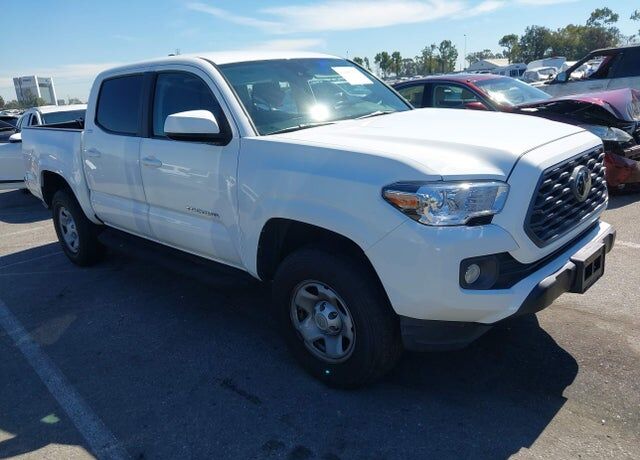 2020 TOYOTA Tacoma