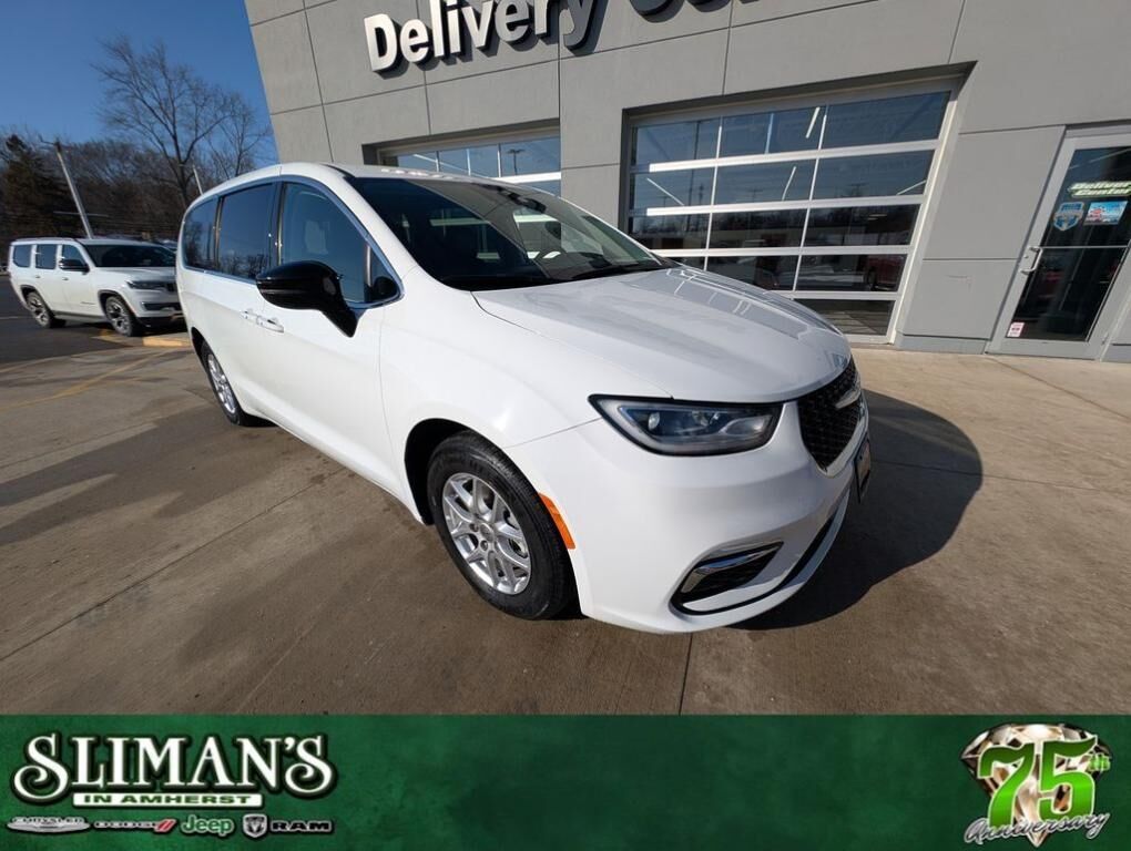 2024 CHRYSLER Pacifica