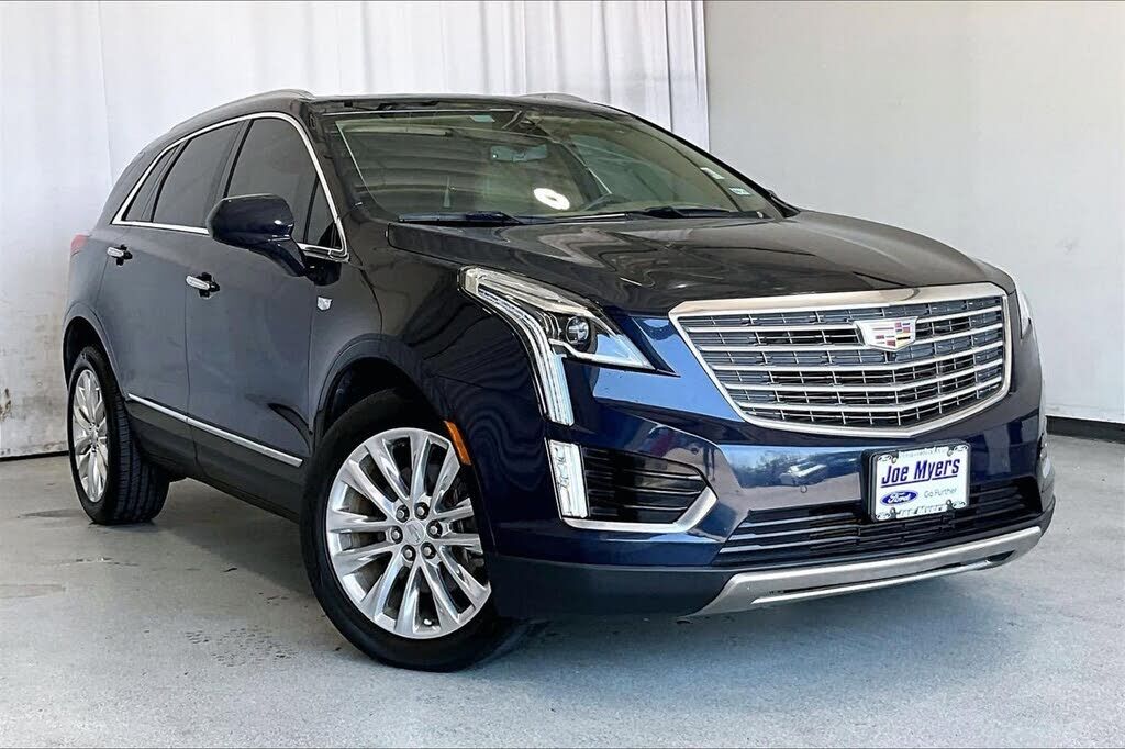 2017 CADILLAC XT5