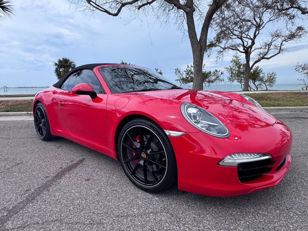 2013 PORSCHE 911