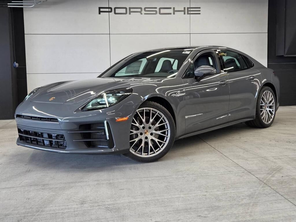 2025 PORSCHE Panamera