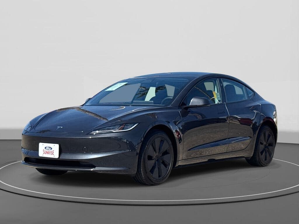 2025 TESLA Model 3