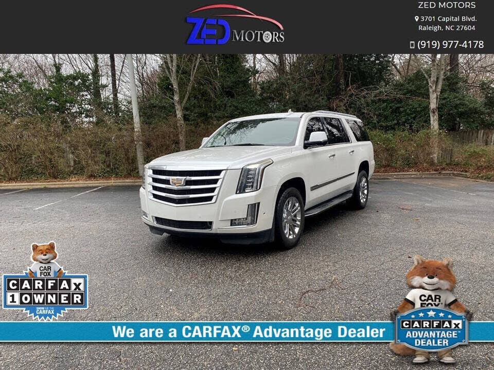 2017 CADILLAC Escalade ESV