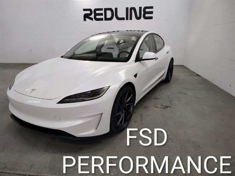 2024 TESLA Model 3