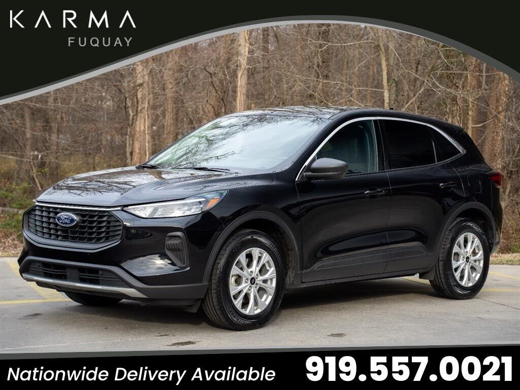 2023 FORD Escape