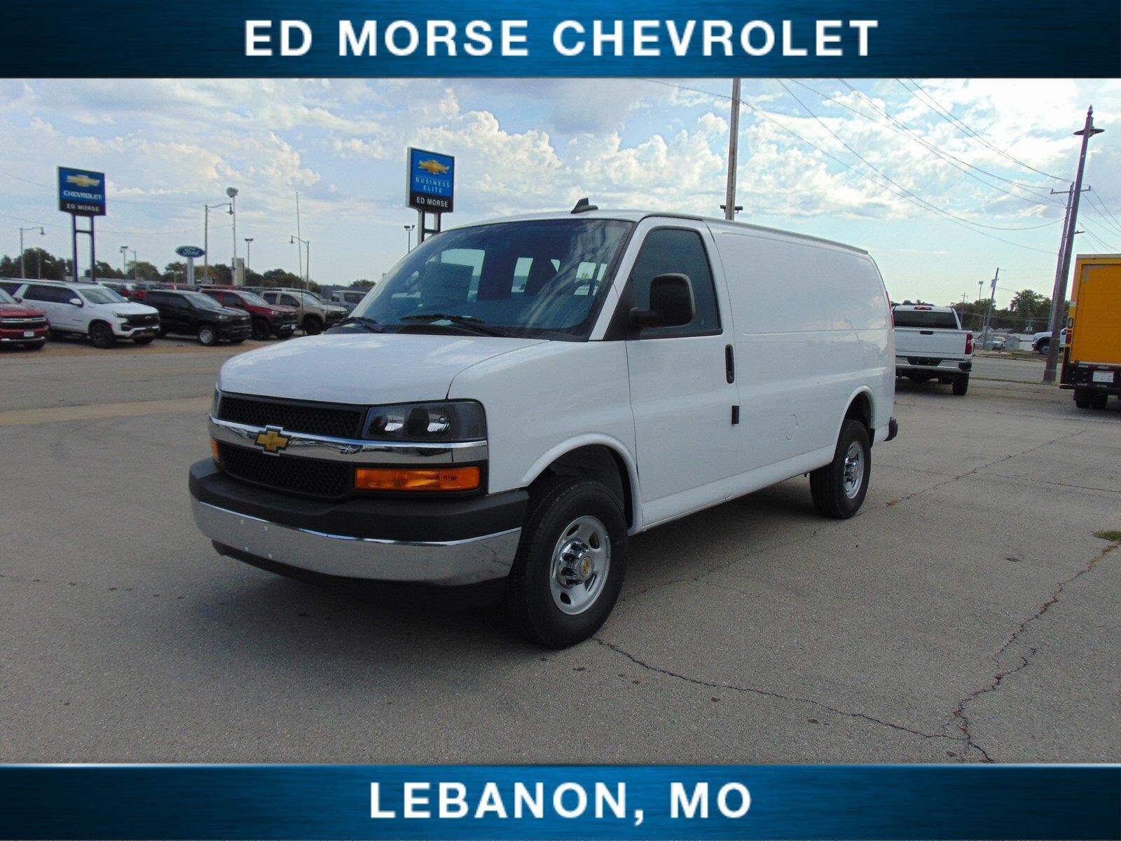 2024 CHEVROLET Express