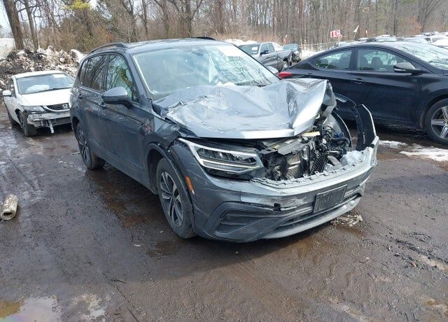 2024 VOLKSWAGEN Tiguan 4Motion