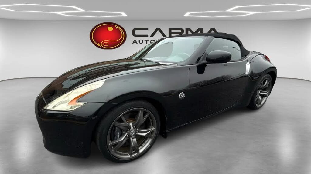 2012 NISSAN 370Z