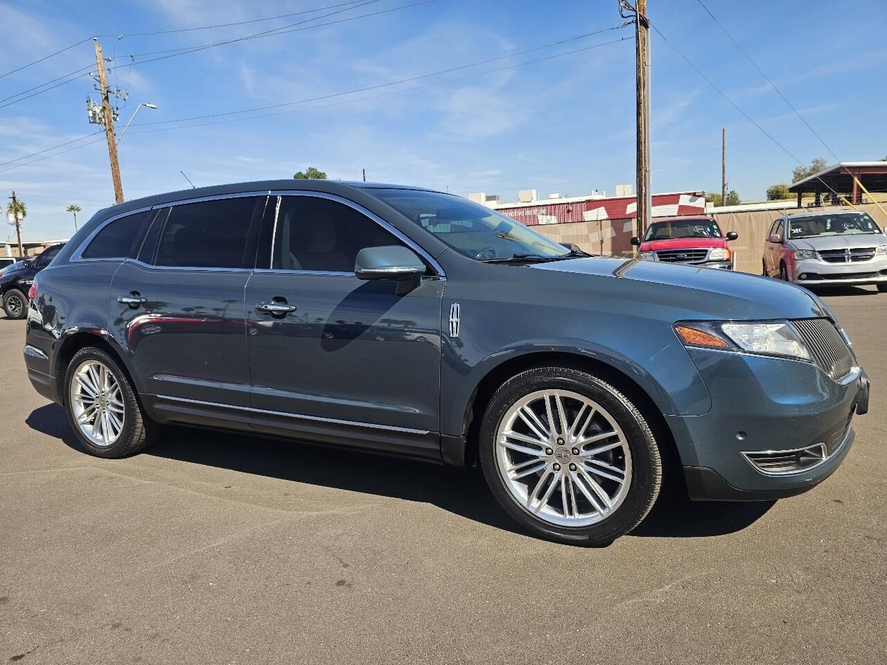 2016 LINCOLN MKT