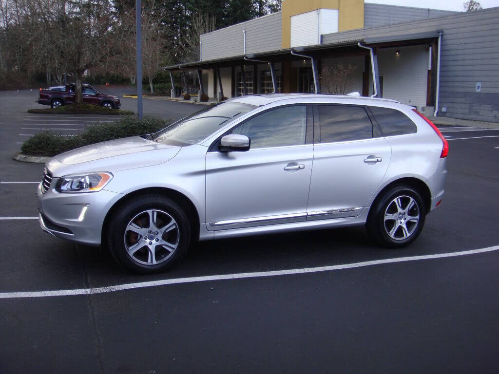 2015 VOLVO XC60