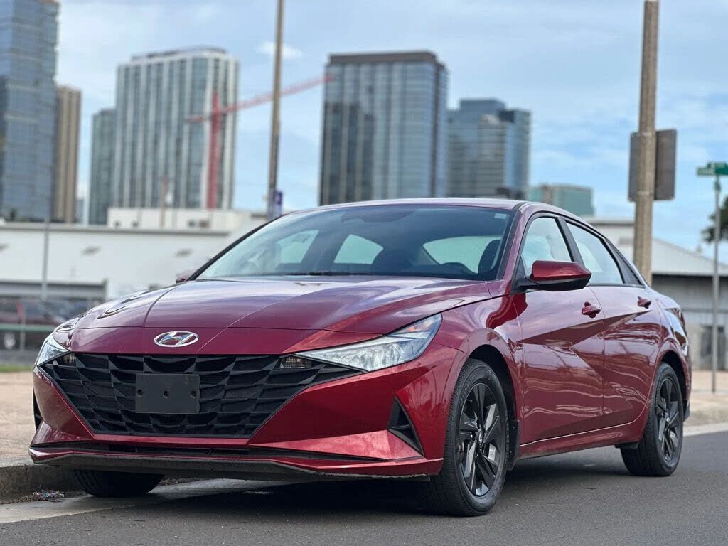 2023 HYUNDAI Elantra