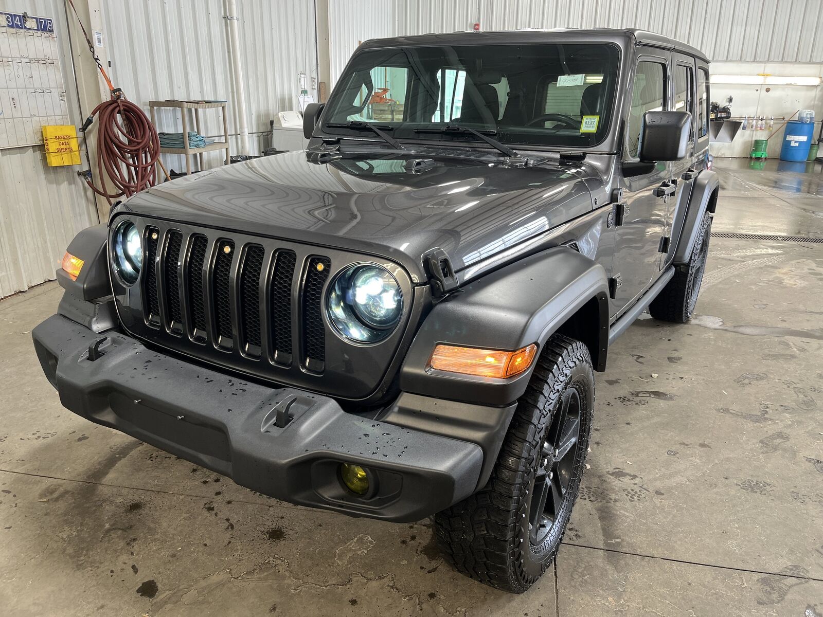 2022 JEEP Wrangler