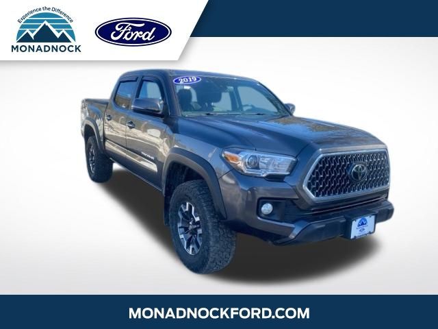 2019 TOYOTA Tacoma