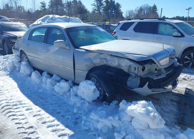 Lincoln Town Car