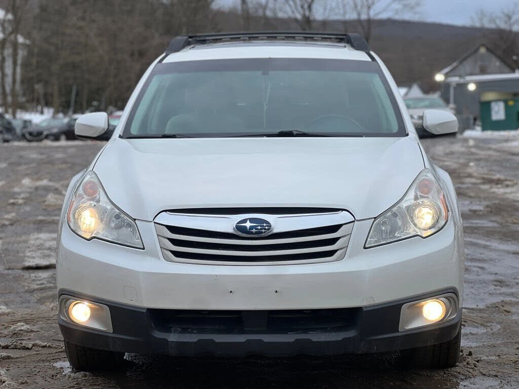 2011 SUBARU Outback