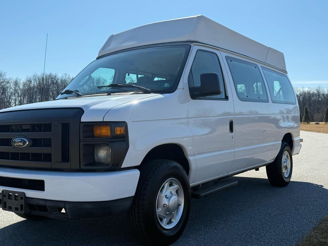 2012 FORD E-250