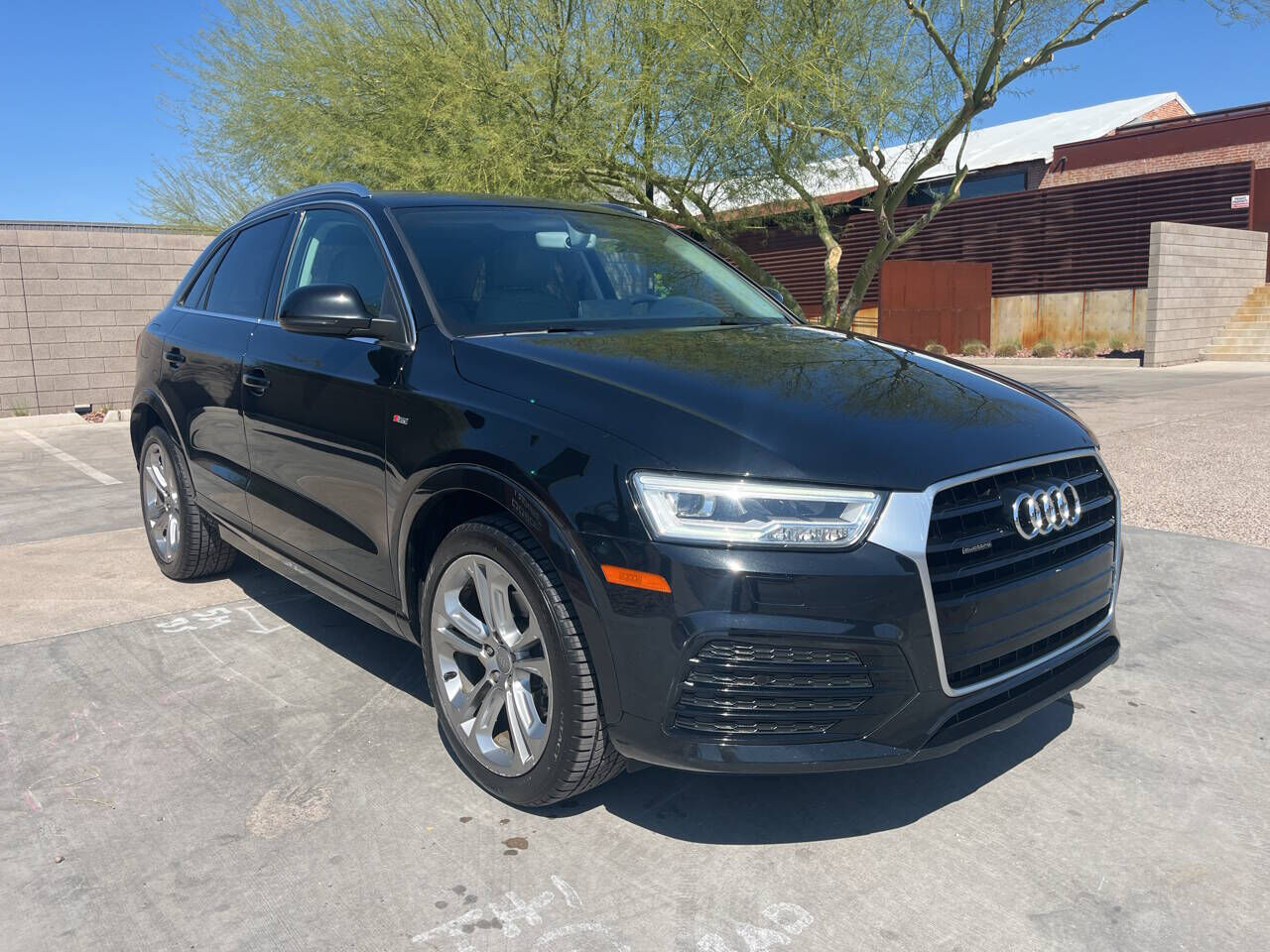 2016 AUDI Q3