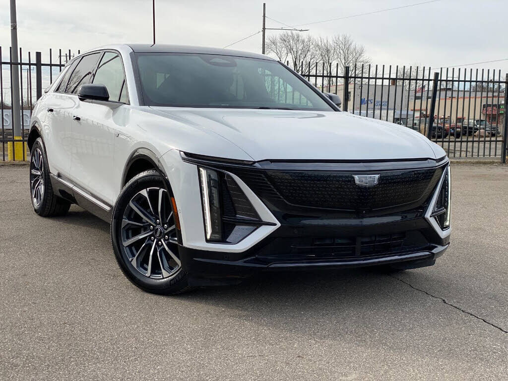 2025 CADILLAC Lyriq