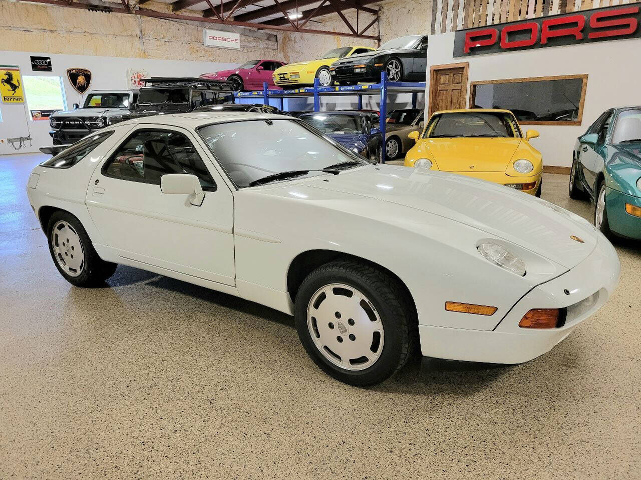 1987 PORSCHE 924