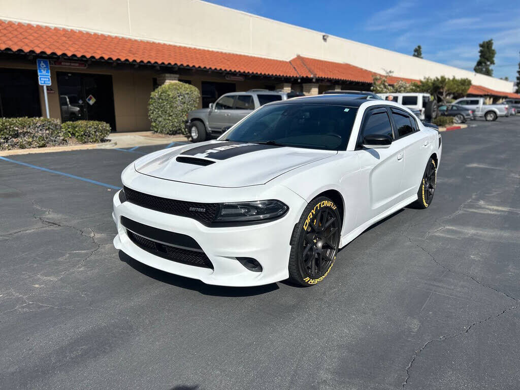 2017 DODGE Charger