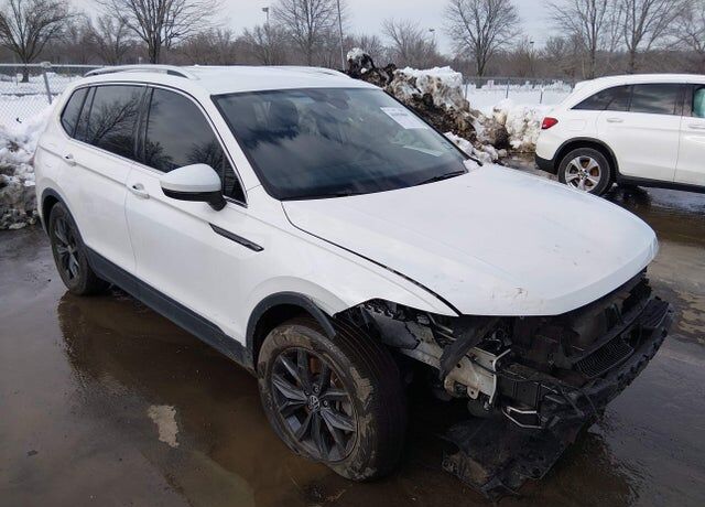 2024 VOLKSWAGEN Tiguan