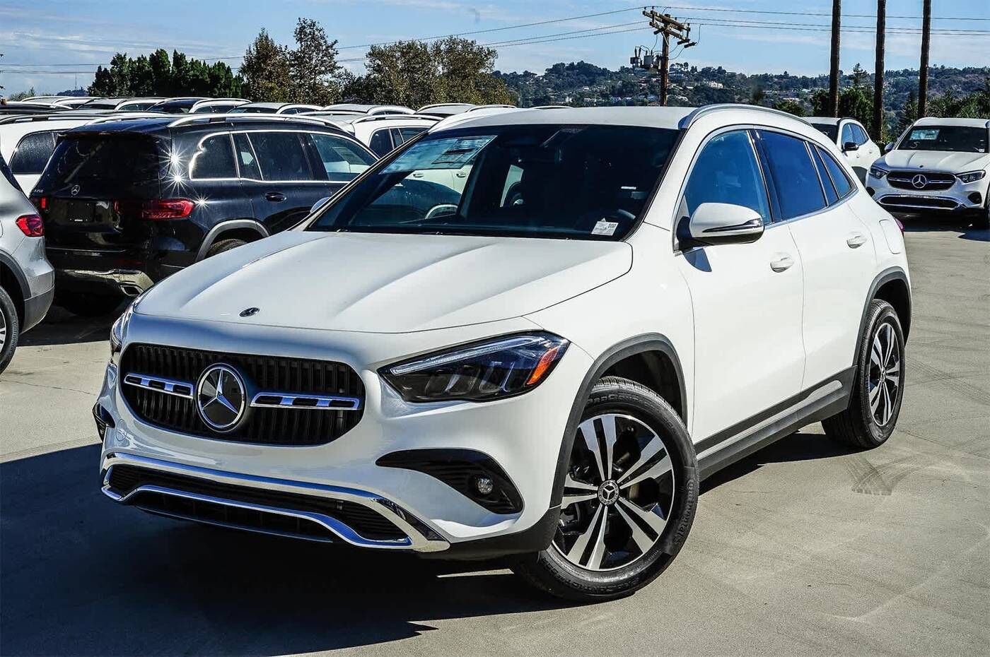 2026 MERCEDES-BENZ GLA-Class