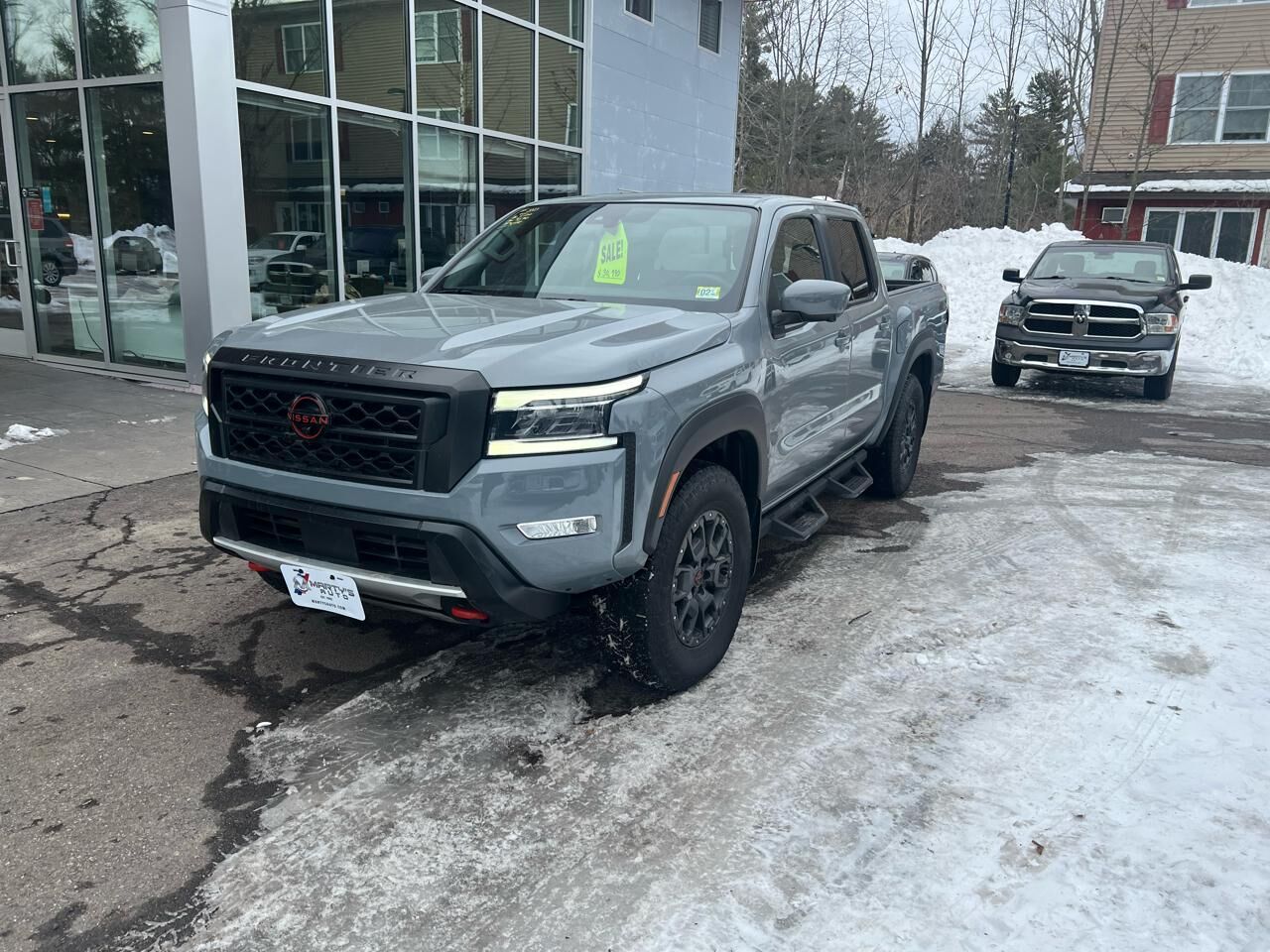 2023 NISSAN Frontier