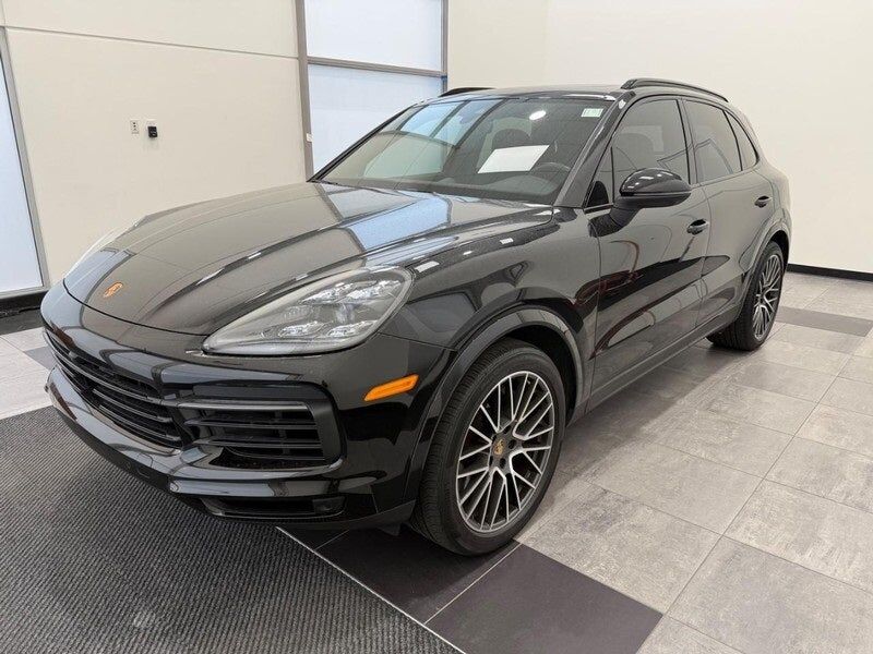 2023 PORSCHE Cayenne