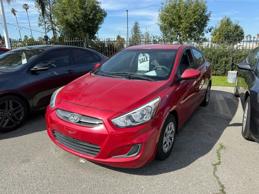 2015 HYUNDAI Accent