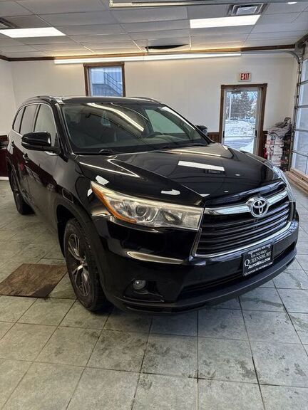 2016 TOYOTA Highlander