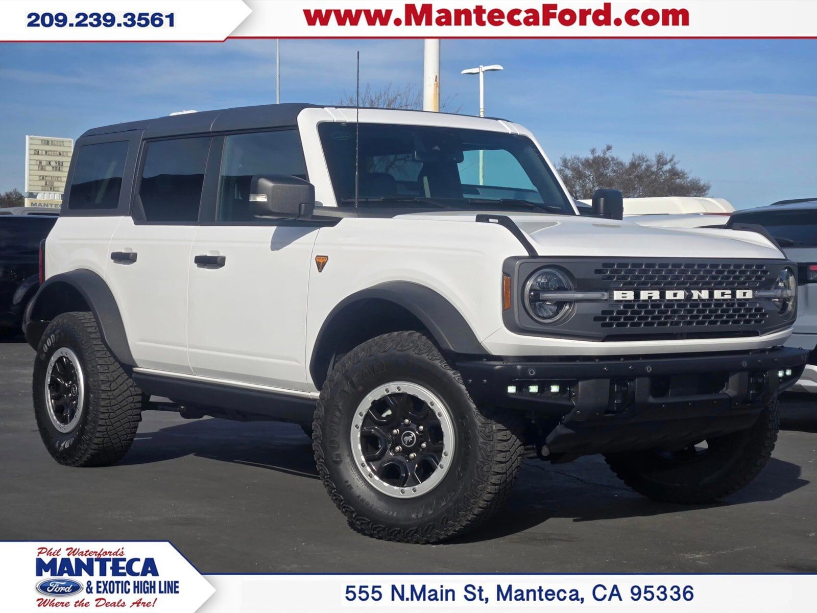 2023 FORD Bronco