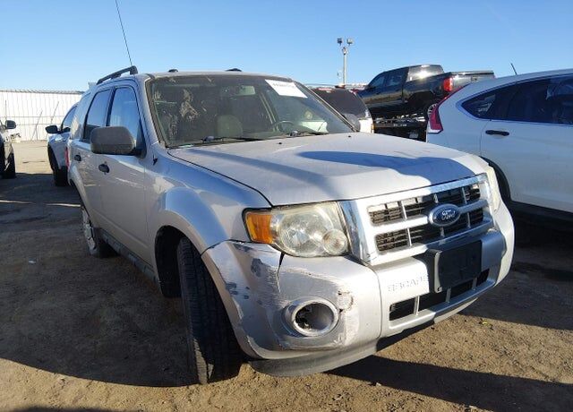 2010 FORD Escape