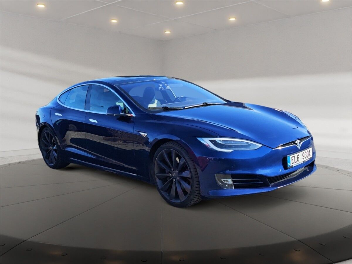2016 TESLA Model S