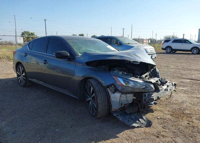 2022 NISSAN Altima
