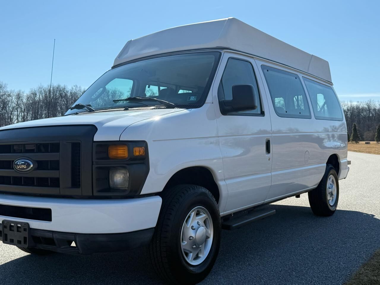 2012 FORD E-250