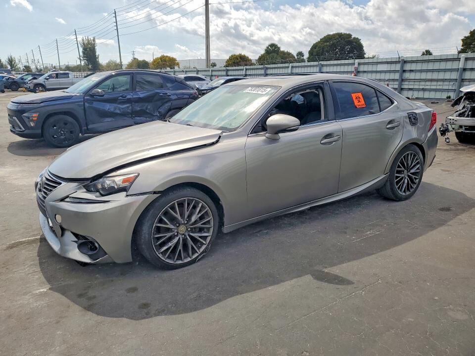 2015 LEXUS IS