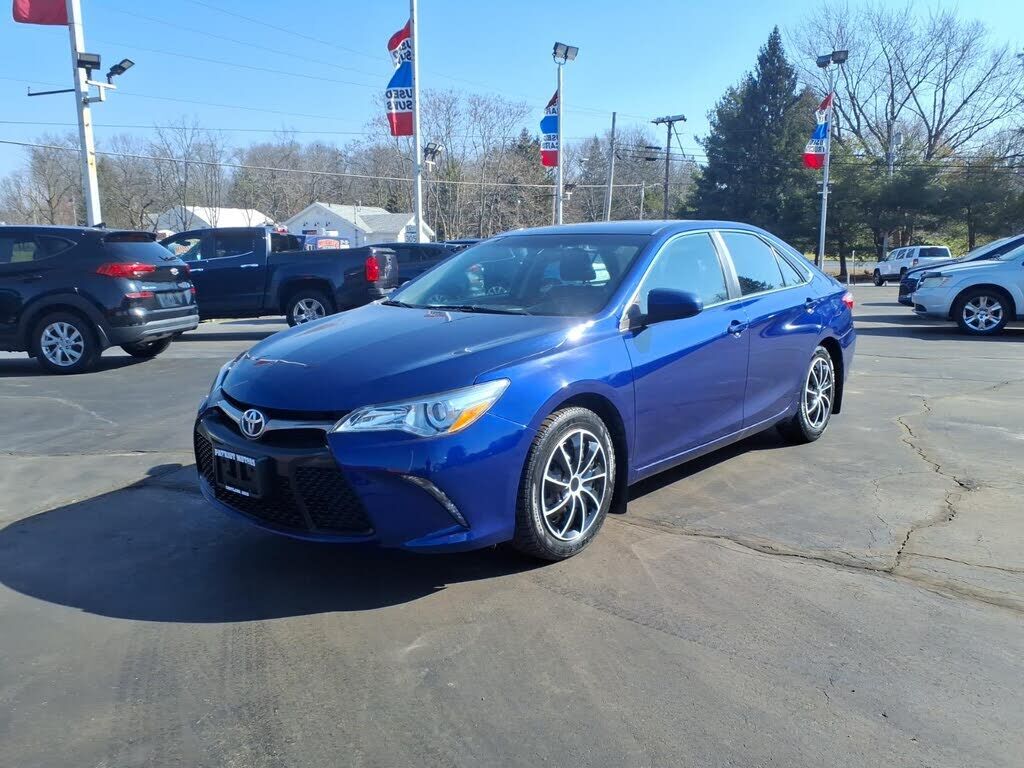 2016 TOYOTA Camry