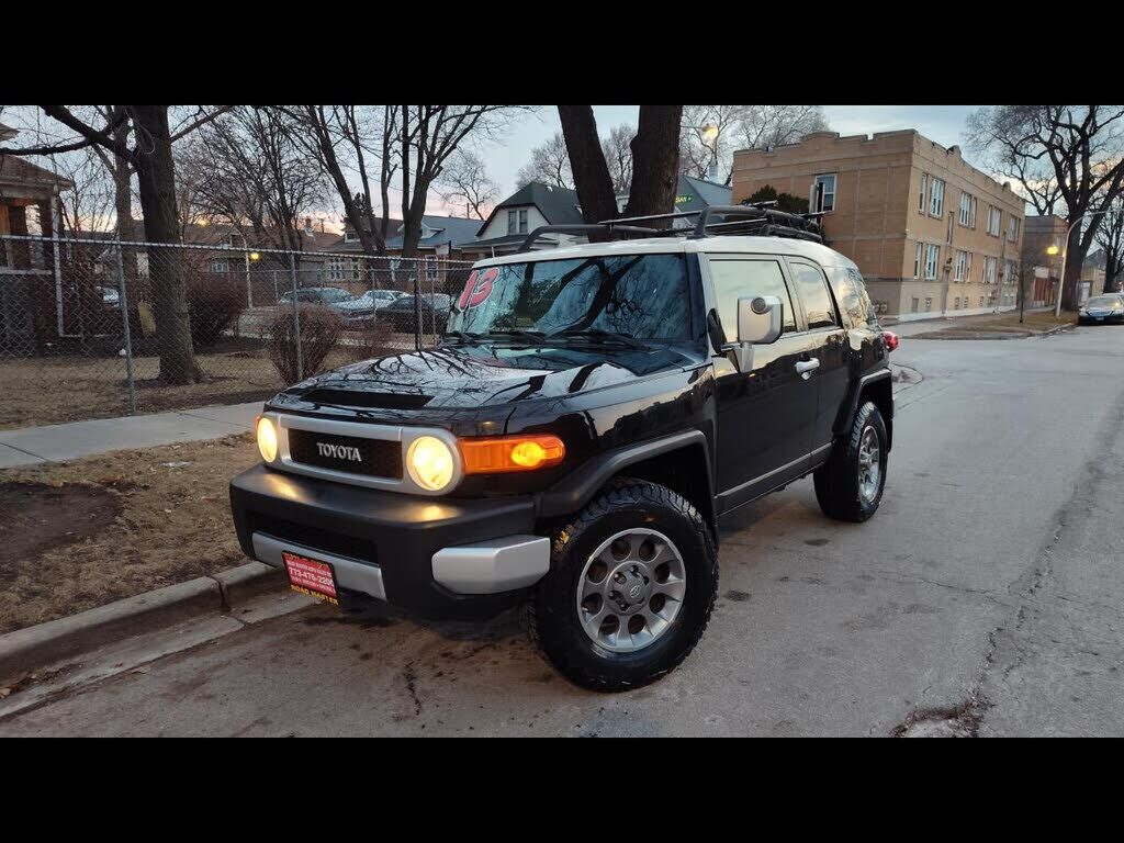 2013 TOYOTA FJ Cruiser