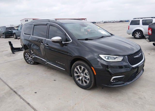 2022 CHRYSLER Pacifica