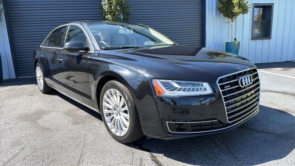 2015 AUDI A8