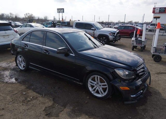 2014 MERCEDES-BENZ C-Class