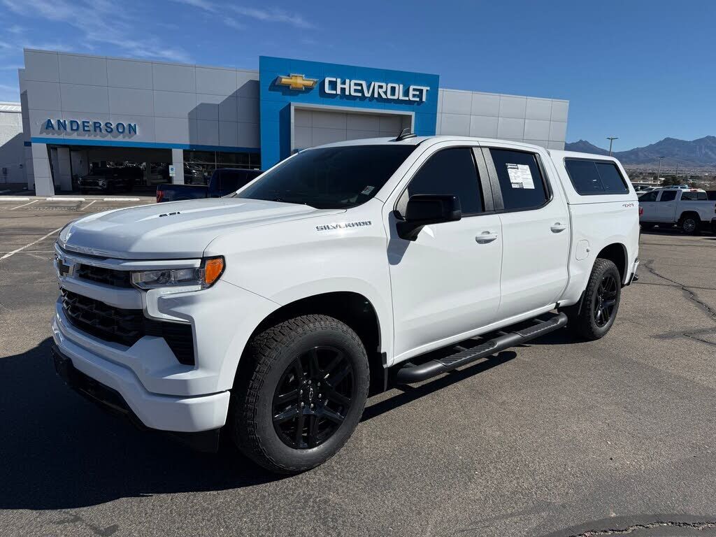 2025 CHEVROLET Silverado