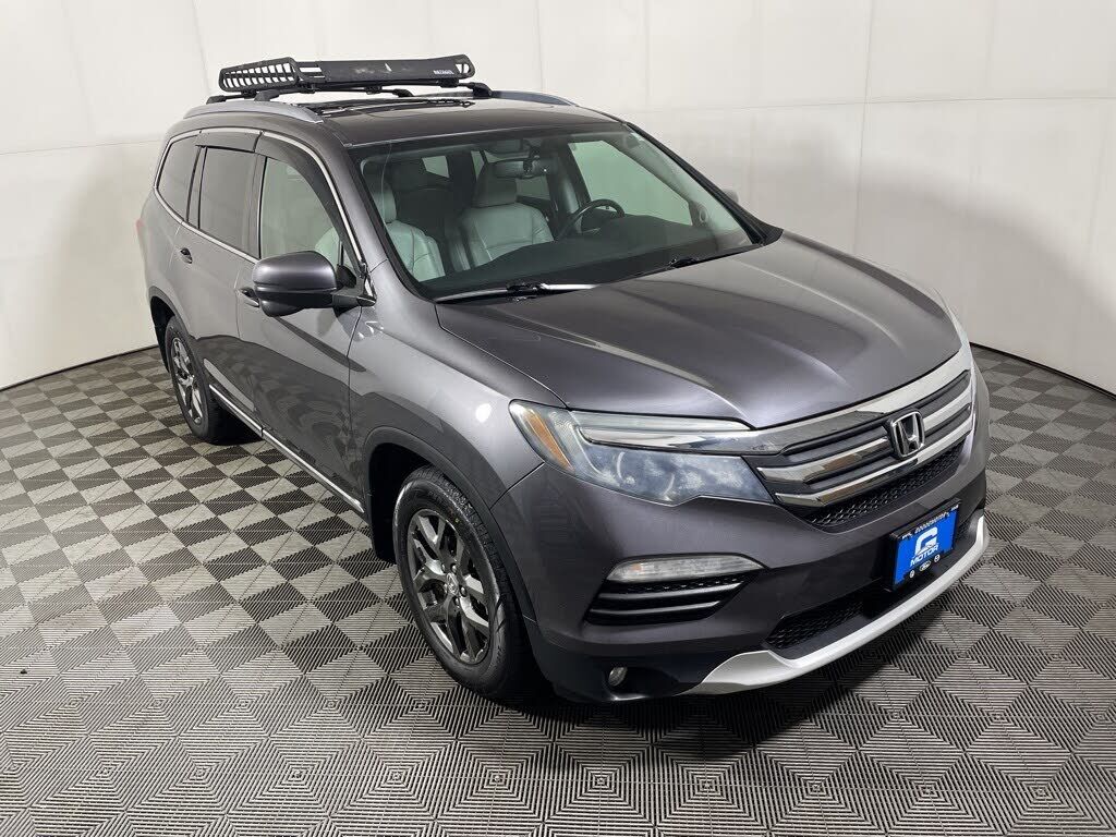2017 HONDA Pilot