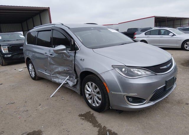 2019 CHRYSLER Pacifica