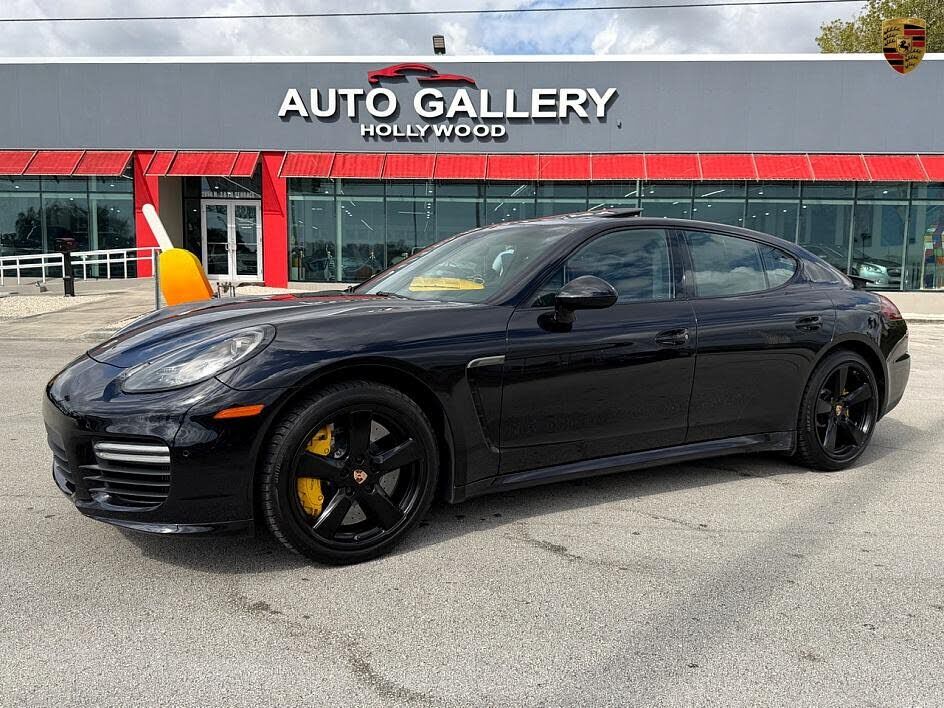 2015 PORSCHE Panamera