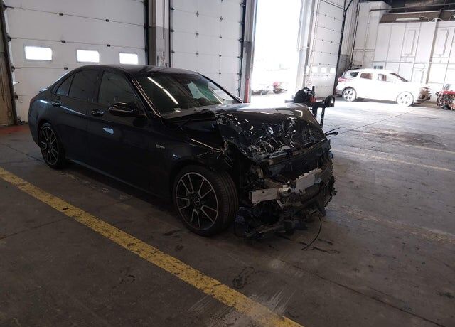 2017 MERCEDES-BENZ C-Class