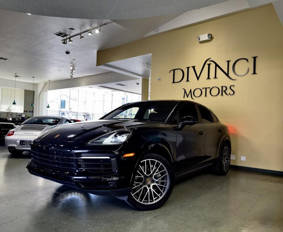 2023 PORSCHE Cayenne